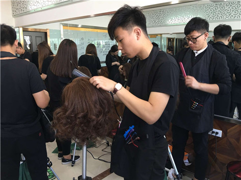 额头高适合什么短发发型？澳门永利皇宫- 永利皇宫官网- 永利皇宫娱乐城 2025